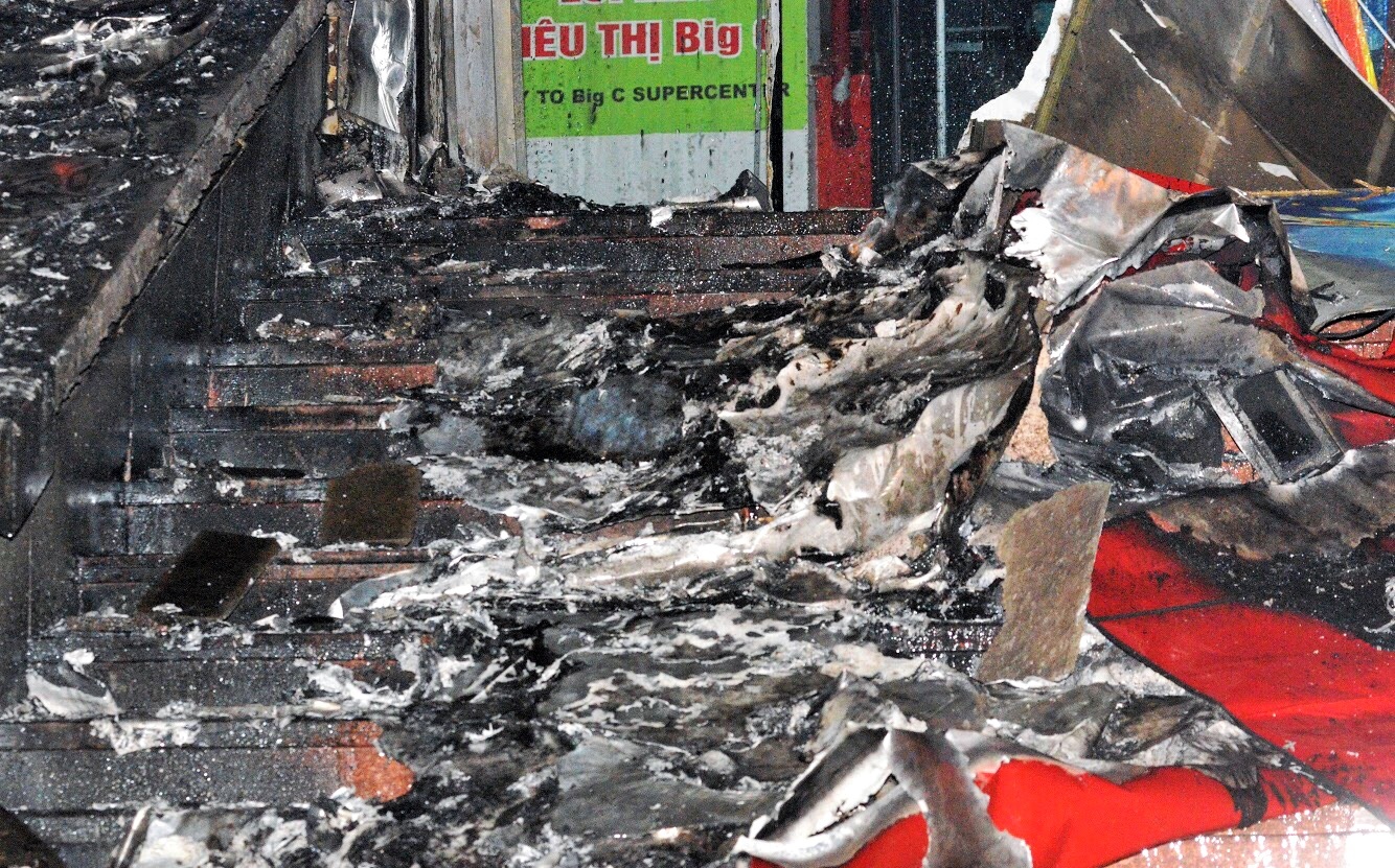 Chay quan tra sua thuoc toa nha Ho Guom Plaza anh 3