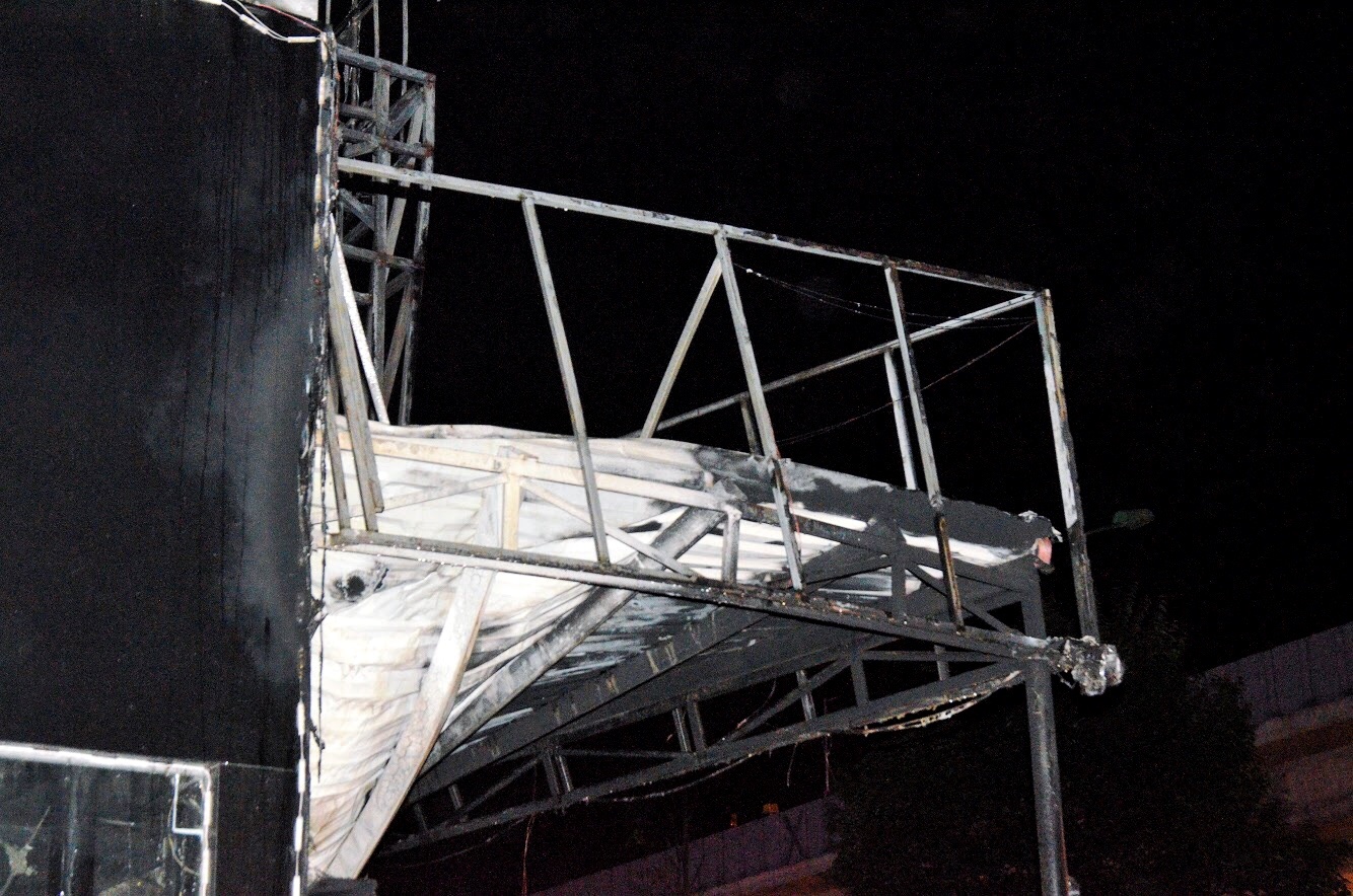 Chay quan tra sua thuoc toa nha Ho Guom Plaza anh 7