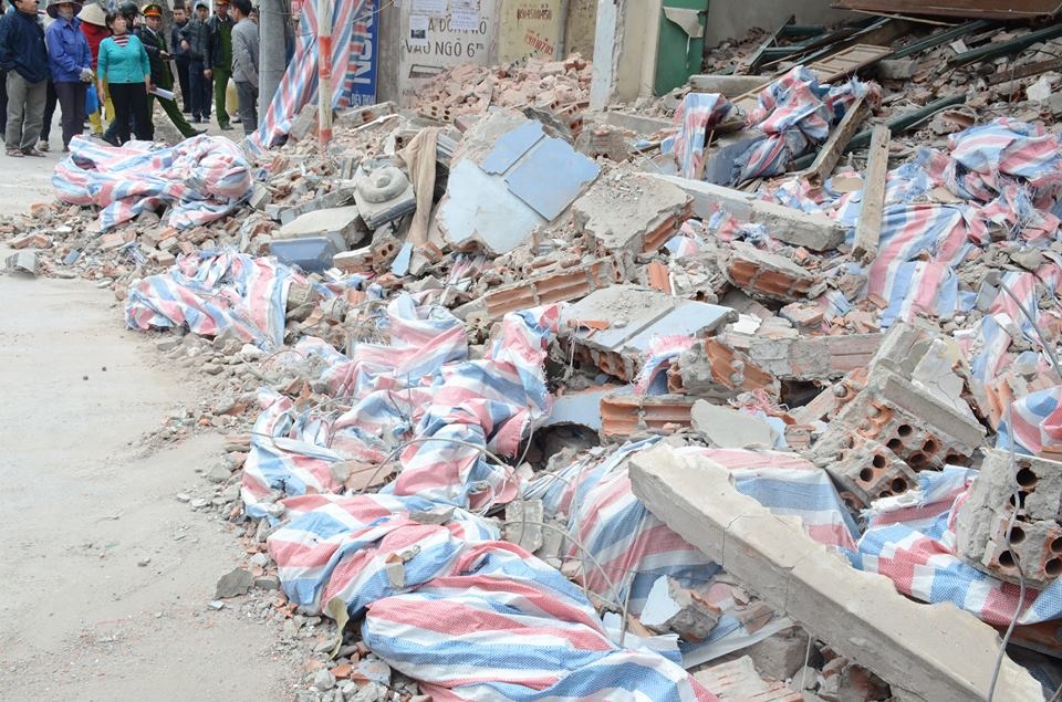 Sap nha o Minh Khai anh 2