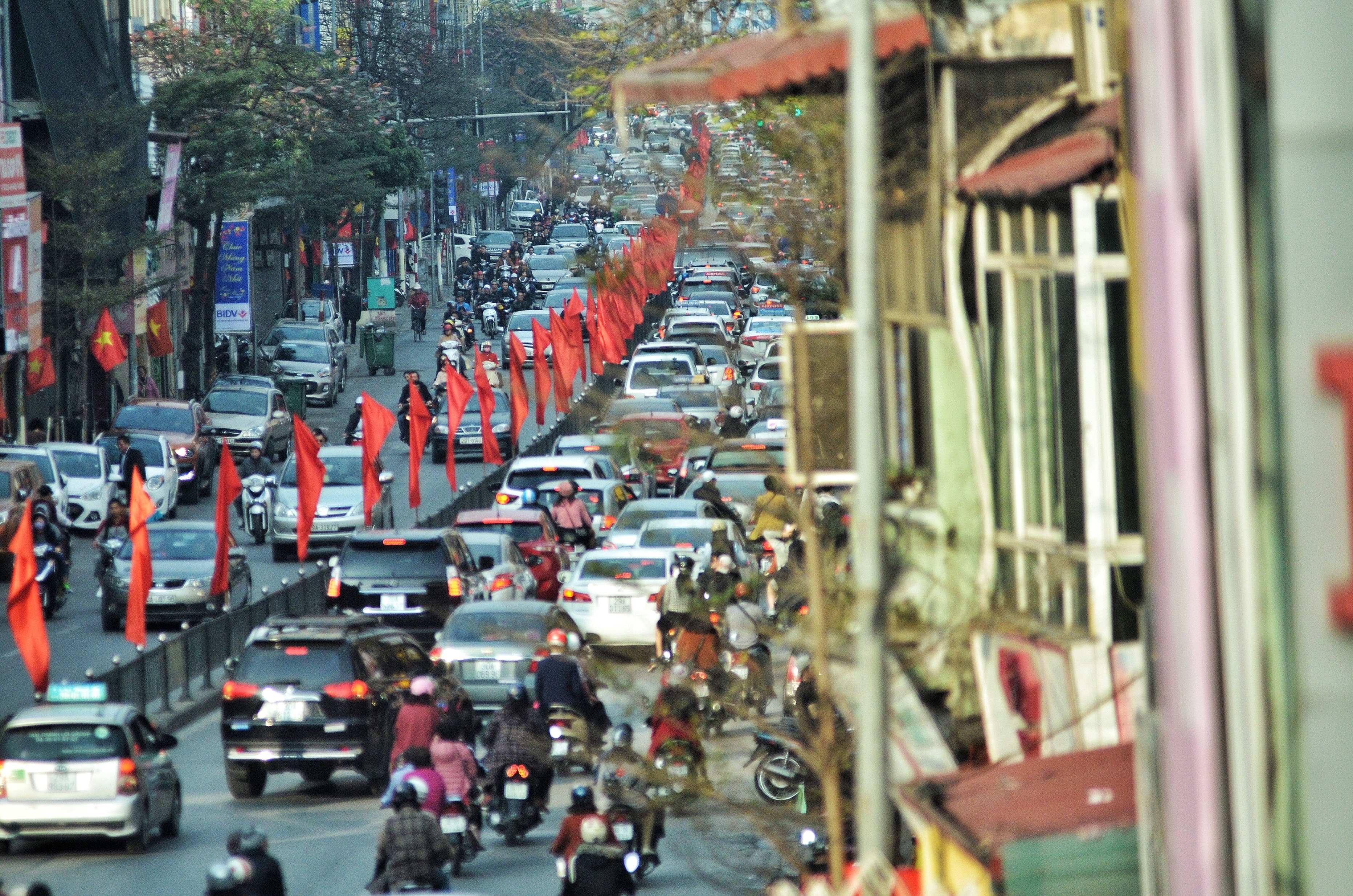 Tac duong mung 1 tet anh 2