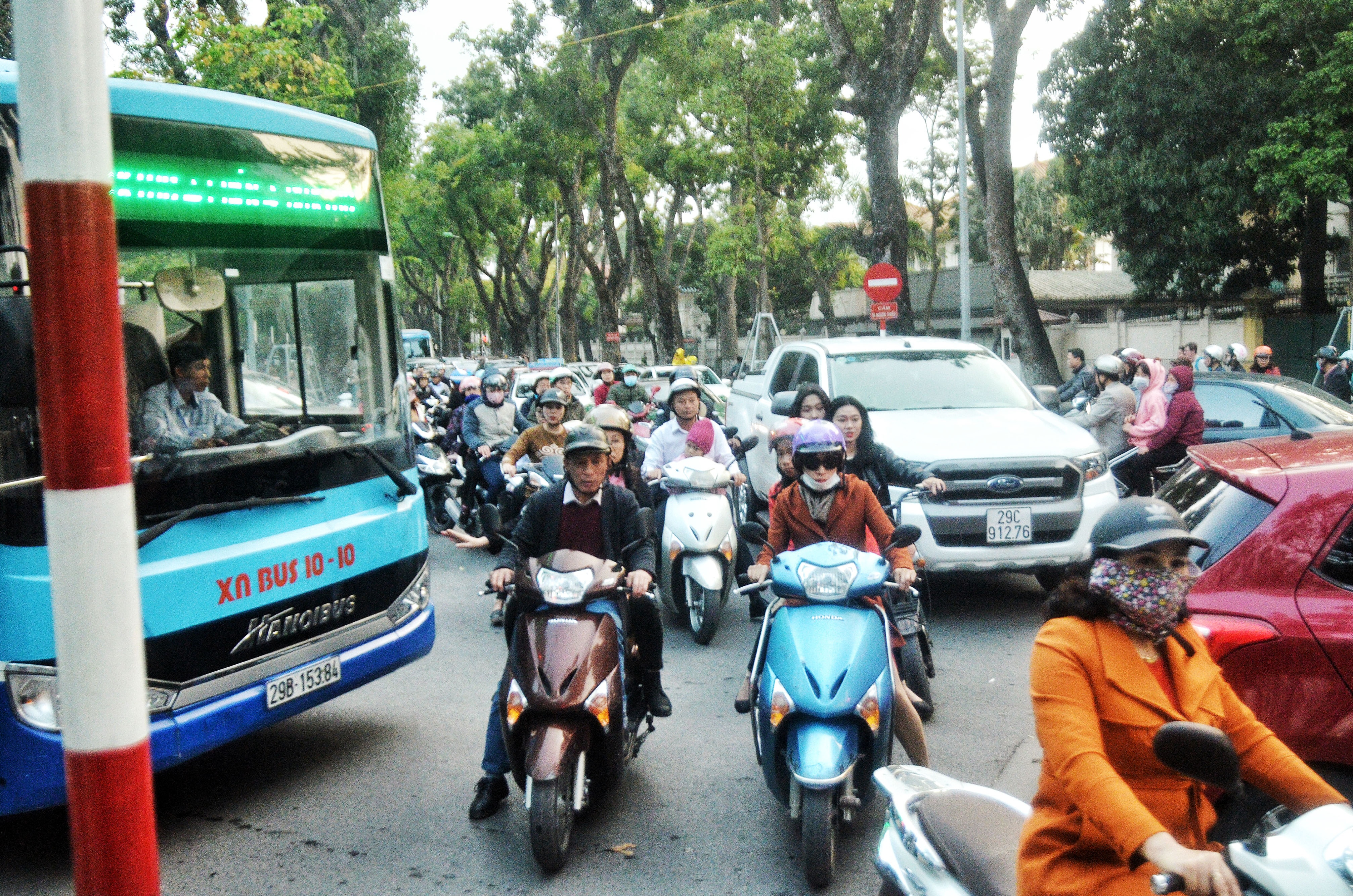 Tac duong mung 1 tet anh 4