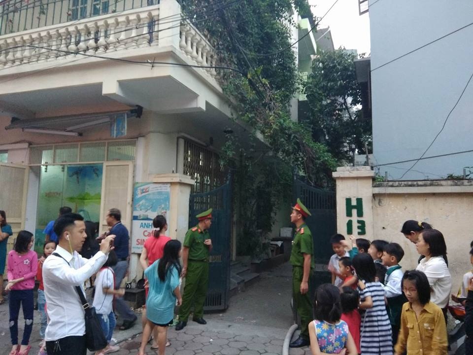 Cháy nhà tập thể H13 Thanh Xuân Nam ảnh 9 Chay nha tap the H13 Thanh Xuan Nam anh 9