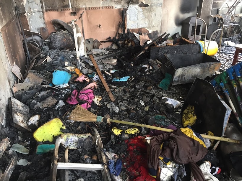 Hien truong ben trong dam chay truong mam non Mat Troi Vang hinh anh