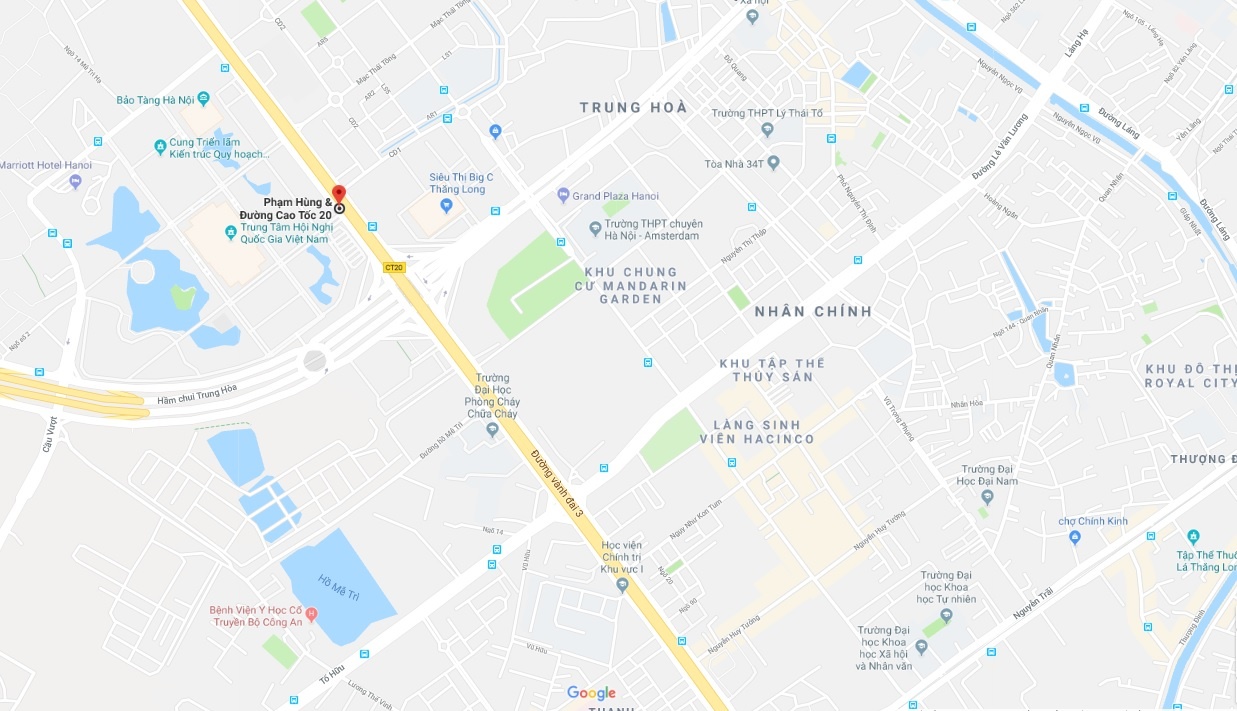 Xe tải 15 tấn đâm nát dải phân cách, tài xế thoát ảnh 3 Xe tai 15 tan dam nat dai phan cach, tai xe thoat anh 3