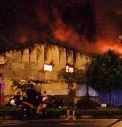 Chay lon cho gao Hung Yen anh 1