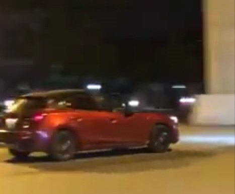 Mazda 3 drift nao loan pho Ha Noi anh 1