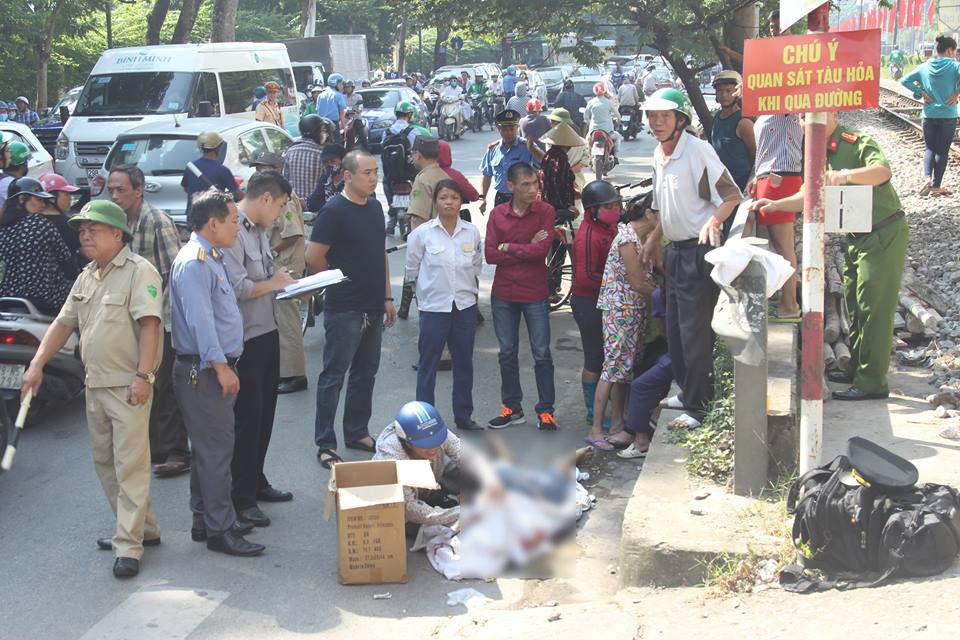 Bang qua duong ray, nguoi dan ong 30 tuoi bi tau lua tong chet hinh anh