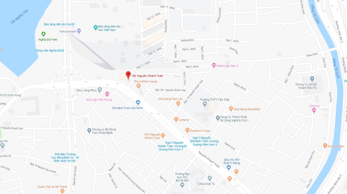 Audi Q5 lùi xe gây tai nạn liên hoàn trên đường Nguyễn Khánh Toàn ảnh 3 Audi Q5 lui xe gay tai nan lien hoan tren duong Nguyen Khanh Toan anh 3