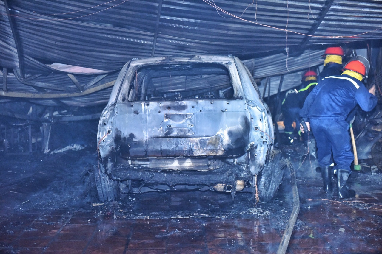 Chay gara oto o Nam Trung Yen anh 7