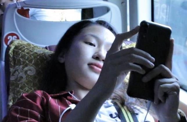 Hanh khach lo lang sau vu nu sinh bi sam so tren xe Phuong Trang hinh anh