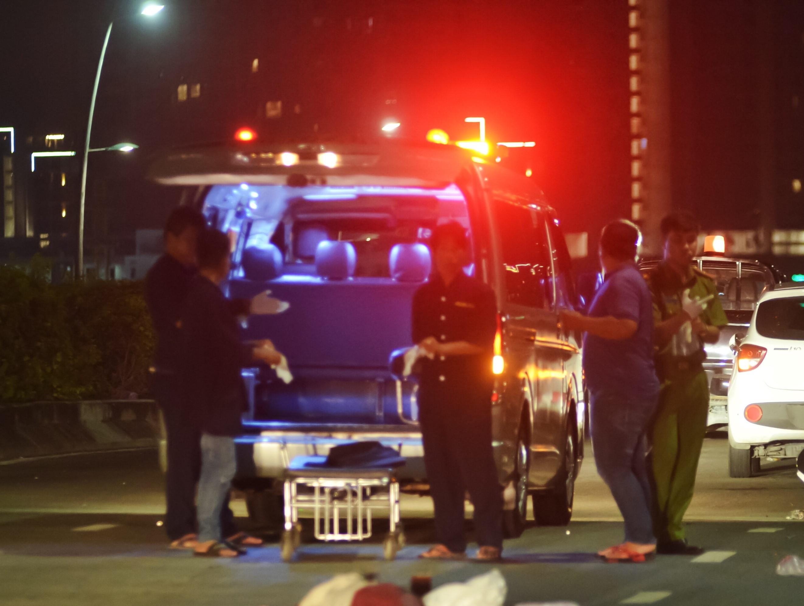 Tai nạn 1 người chết trên cầu Thủ Thiêm ảnh 10 Tai nan 1 nguoi chet tren cau Thu Thiem anh 10