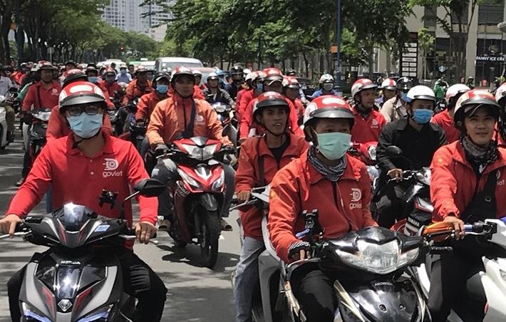 Hang tram tai xe Go-Viet tat app, chay vong quanh trung tam Sai Gon hinh anh