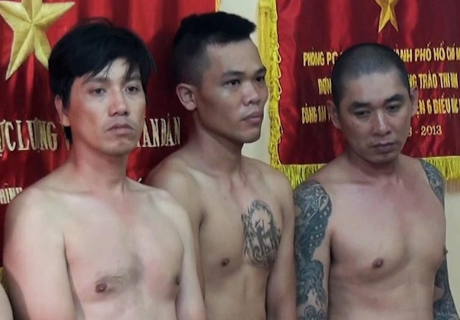 Cac cong ty doi no thue o Sai Gon su dung nguoi co tien an hinh anh