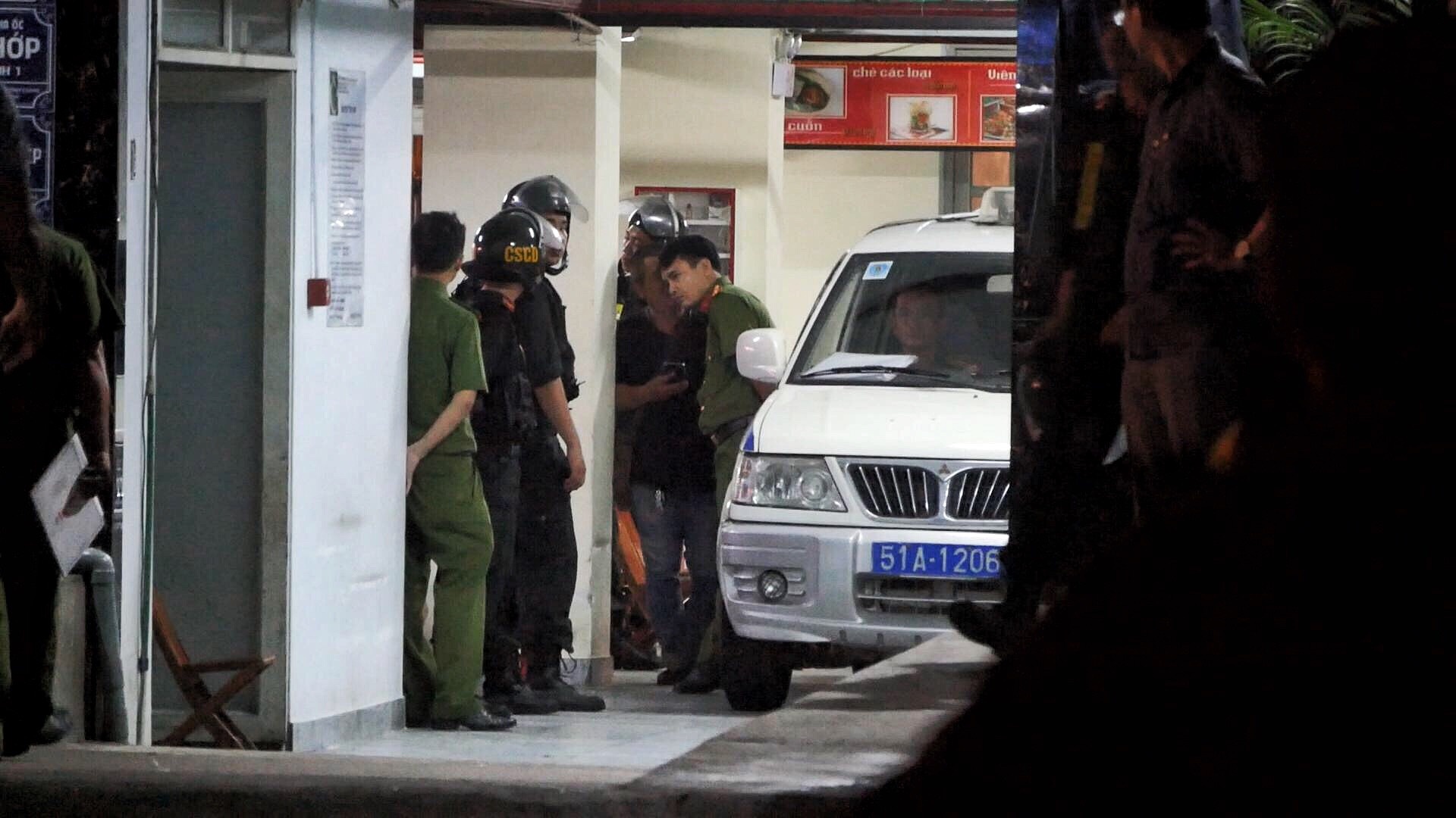 Công an khám xét trụ sở Alibaba ảnh 11 Cong an kham xet tru so Alibaba anh 11