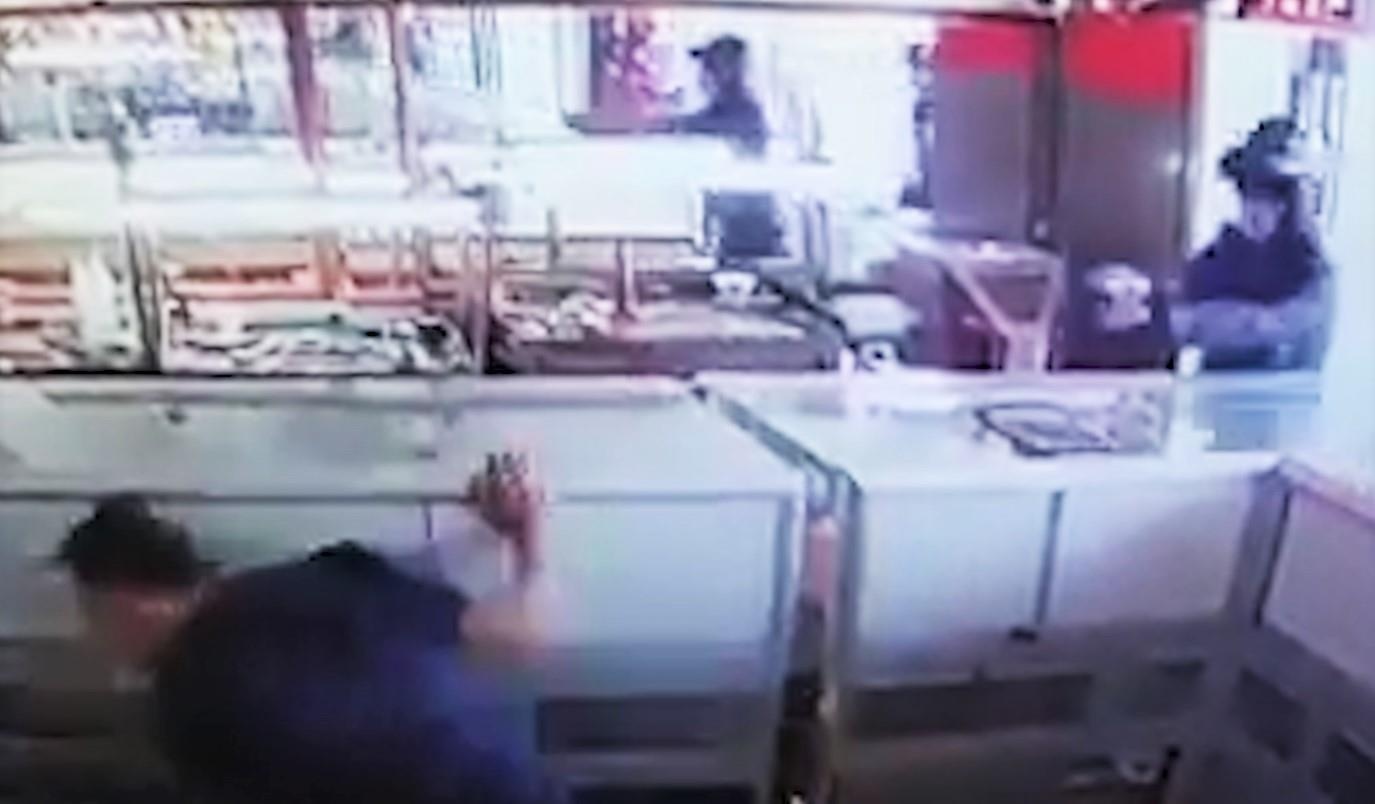 'Hai ten cuop tiem vang chia sung thang vao ai lai gan' hinh anh