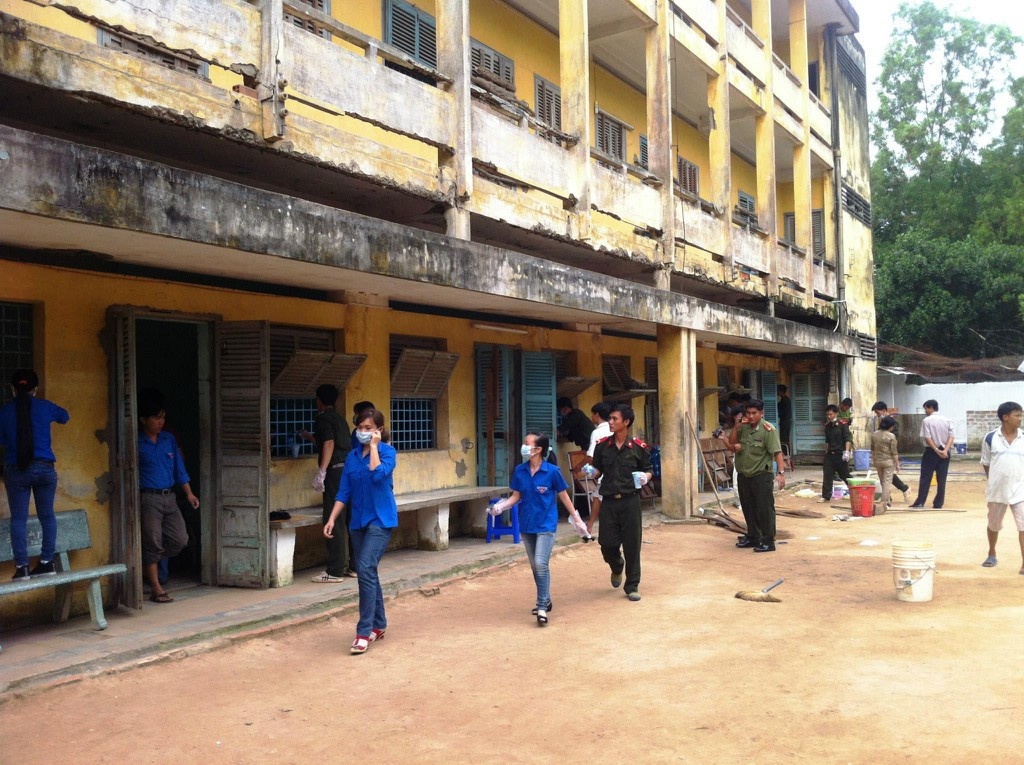 nhan vien Trung tam bao tro xa hoi hiep dam anh 1