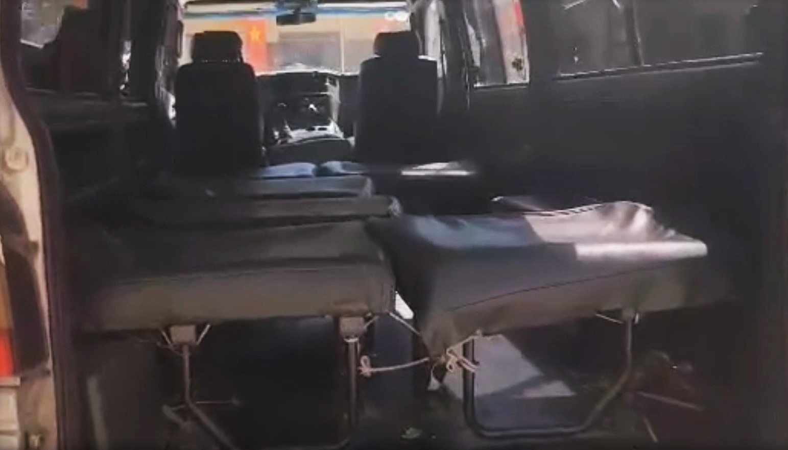 Ôtô đưa đón làm rơi học sinh ở Đồng Nai ảnh 2 Oto dua don lam roi hoc sinh o Dong Nai anh 2