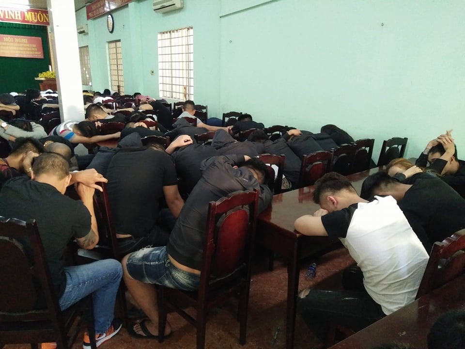 Đột kích Bar Cosmo Biên Hòa ảnh 2 Dot kich Bar Cosmo Bien Hoa anh 2