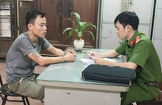 Nguoi dan ong bi truy na 11 nam bi bat anh 1