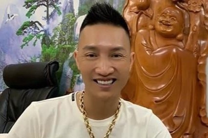 Huan 'Hoa Hong' lai bi phat hien duong tinh voi ma tuy hinh anh