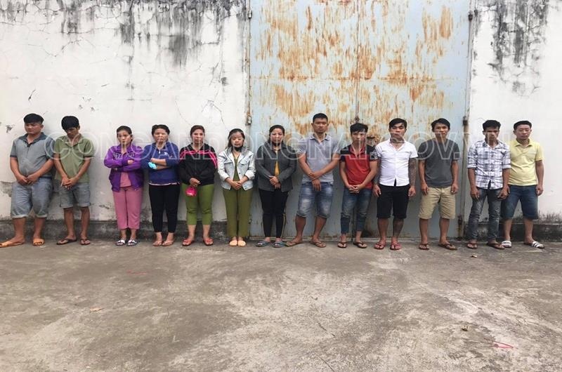Đánh bạc giữa hồ ở Đồng Nai ảnh 2 Danh bac giua ho o Dong Nai anh 2