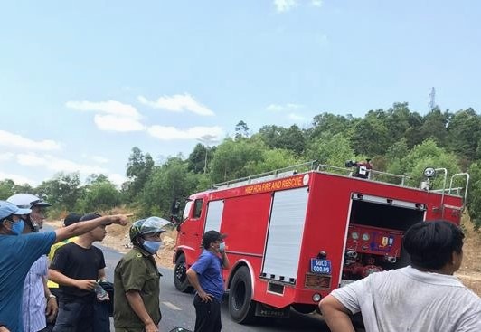 Nhom phuot thu lac tren nui chua chan anh 1