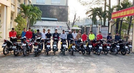 Đua xe ở Đồng Nai ảnh 1 Dua xe o Dong Nai anh 1