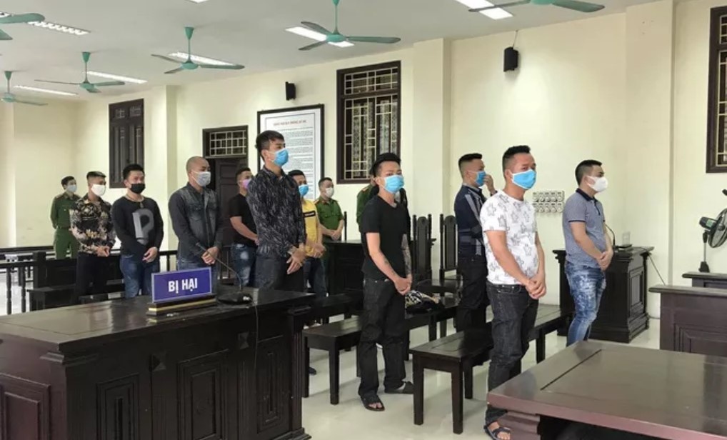 Xet xu con trai duong nhue anh 1