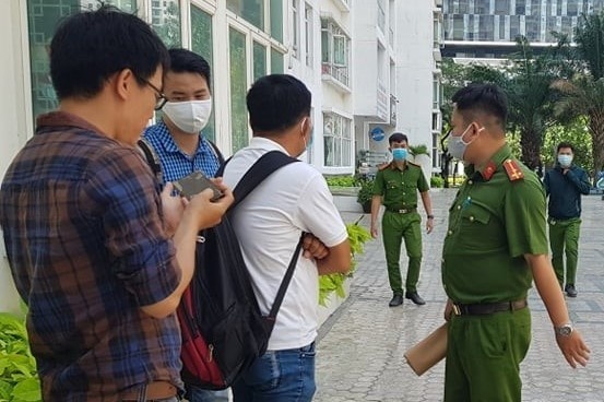 Cu nguoi dong the tien si Bui Quang Tin de thuc nghiem dieu tra hinh anh