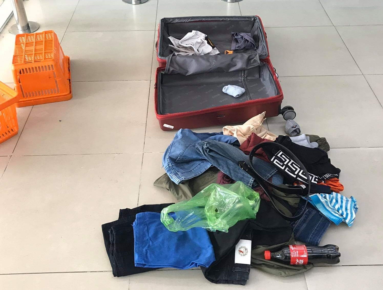 vali nghi chua bom anh 6