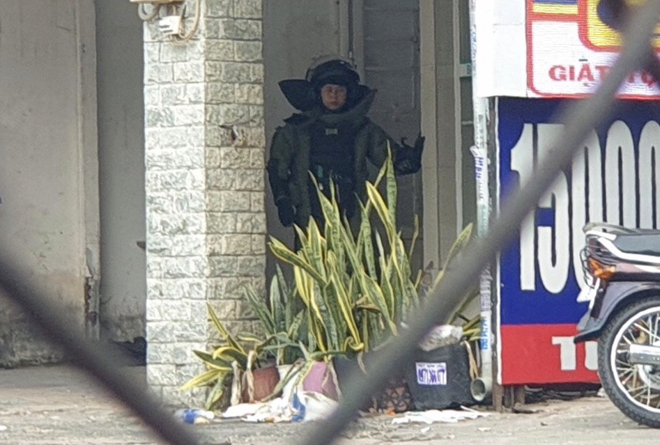 vali nghi chua bom anh 5