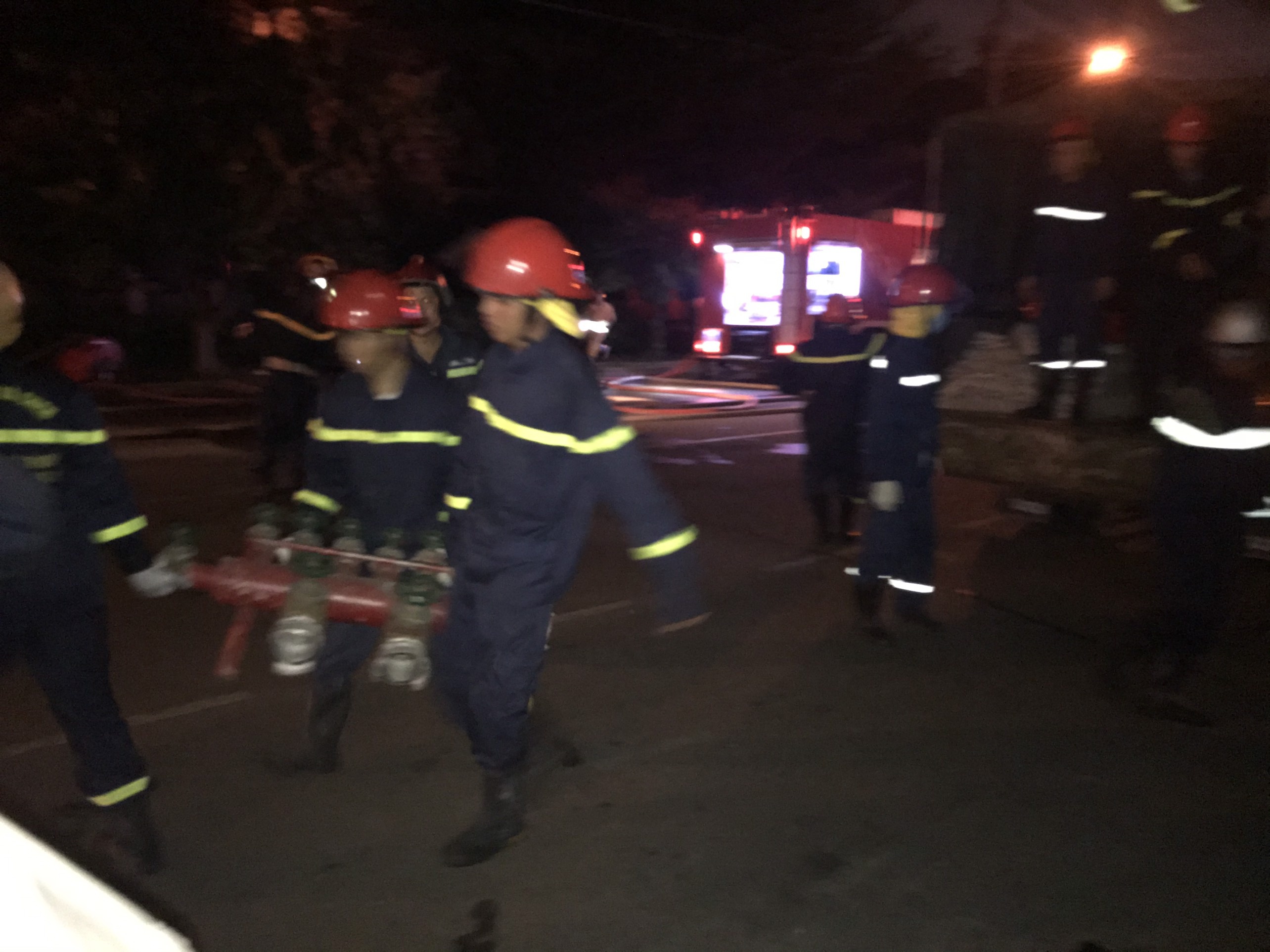 Chay khu che xuat Tan Thuan anh 3