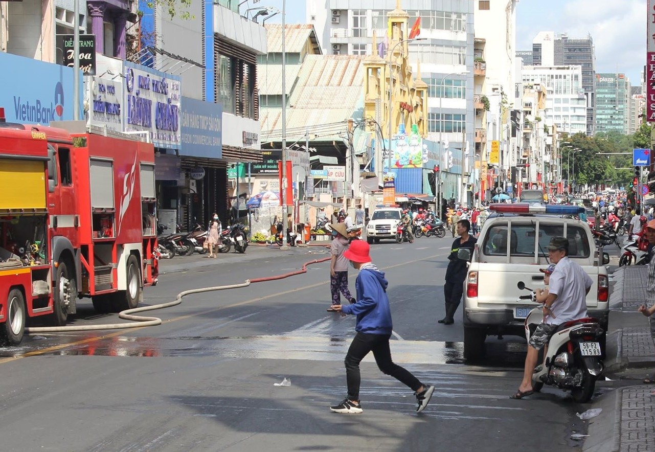 Chay cho tan dinh anh 2