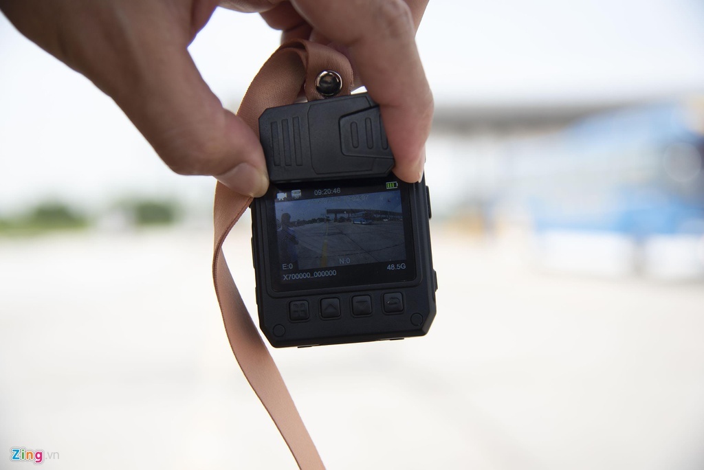 CSGT tong kiem tra phuong tien anh 1