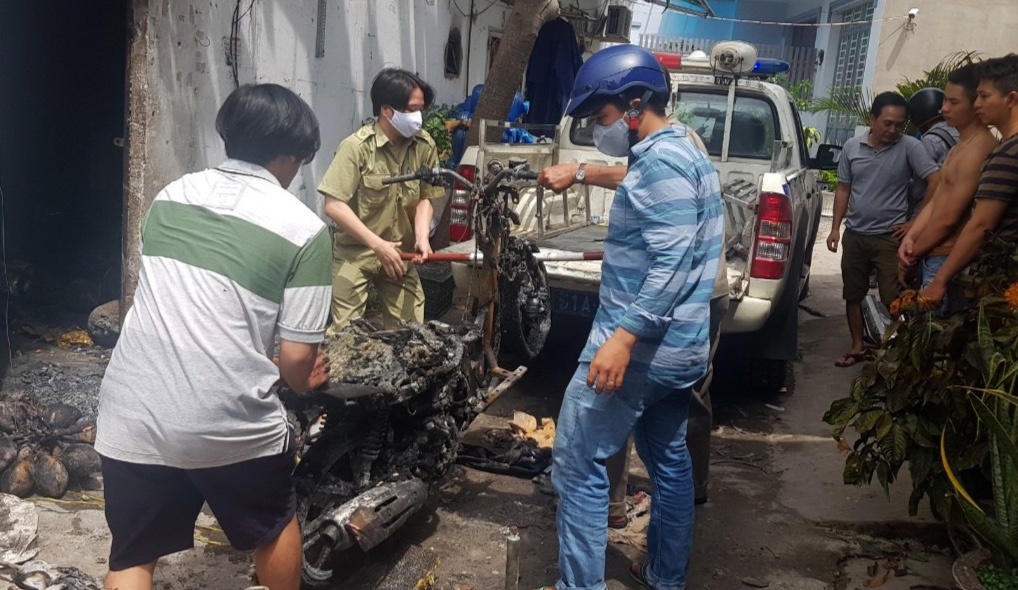 chay nha 3 nguoi chet o TP.HCM anh 6