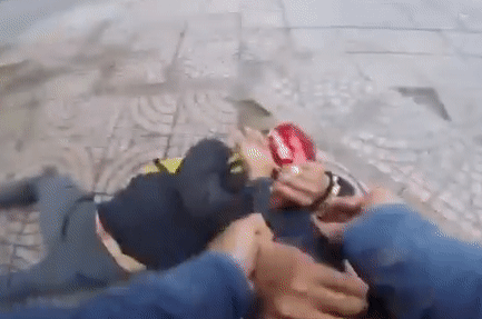 Canh sat dac nhiem o TP.HCM truy bat cuop nhu phim hanh dong hinh anh