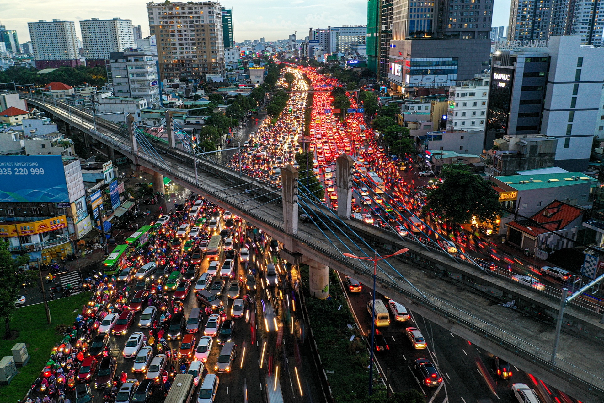 Ket xe sau mua o TP.HCM anh 2