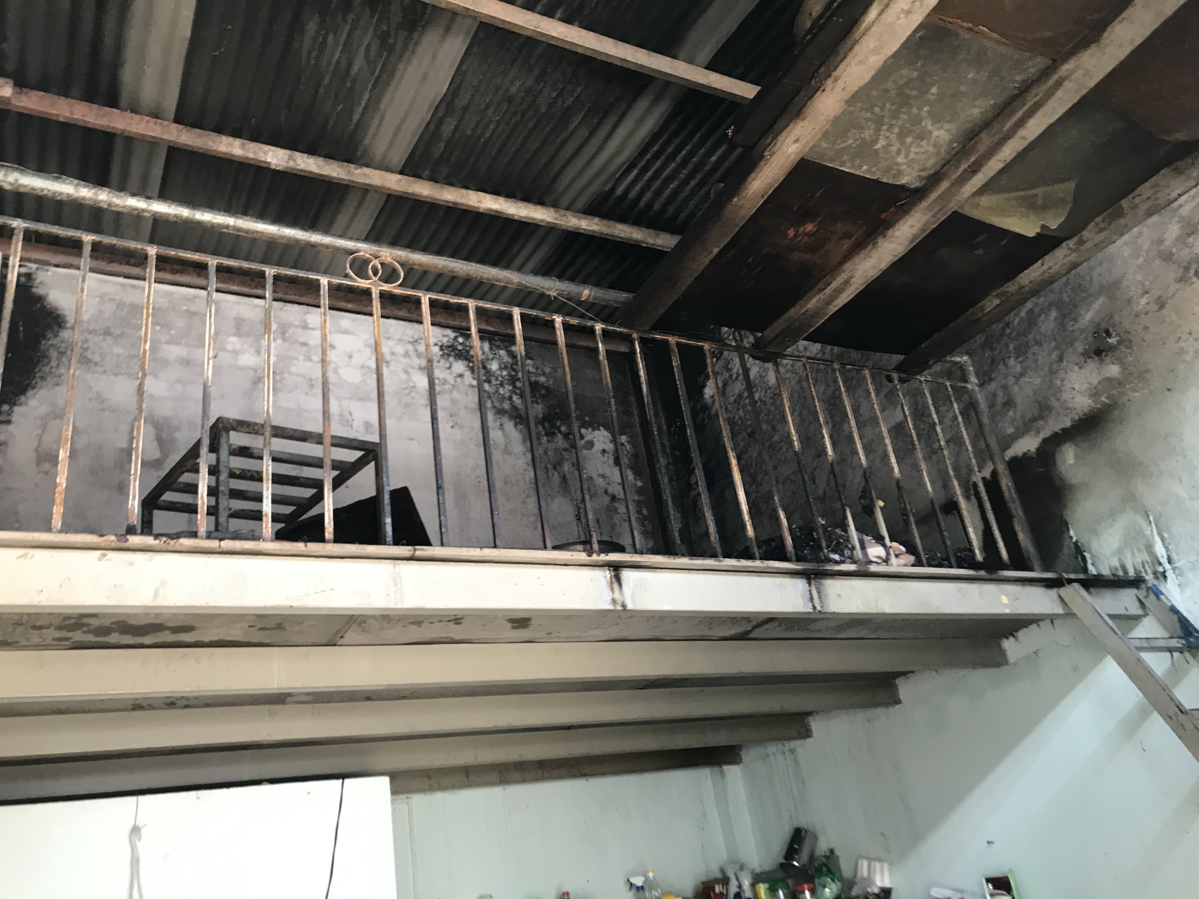 Vu 2 cha con chet chay o TP.HCM: Nan nhan thu ba tu vong hinh anh