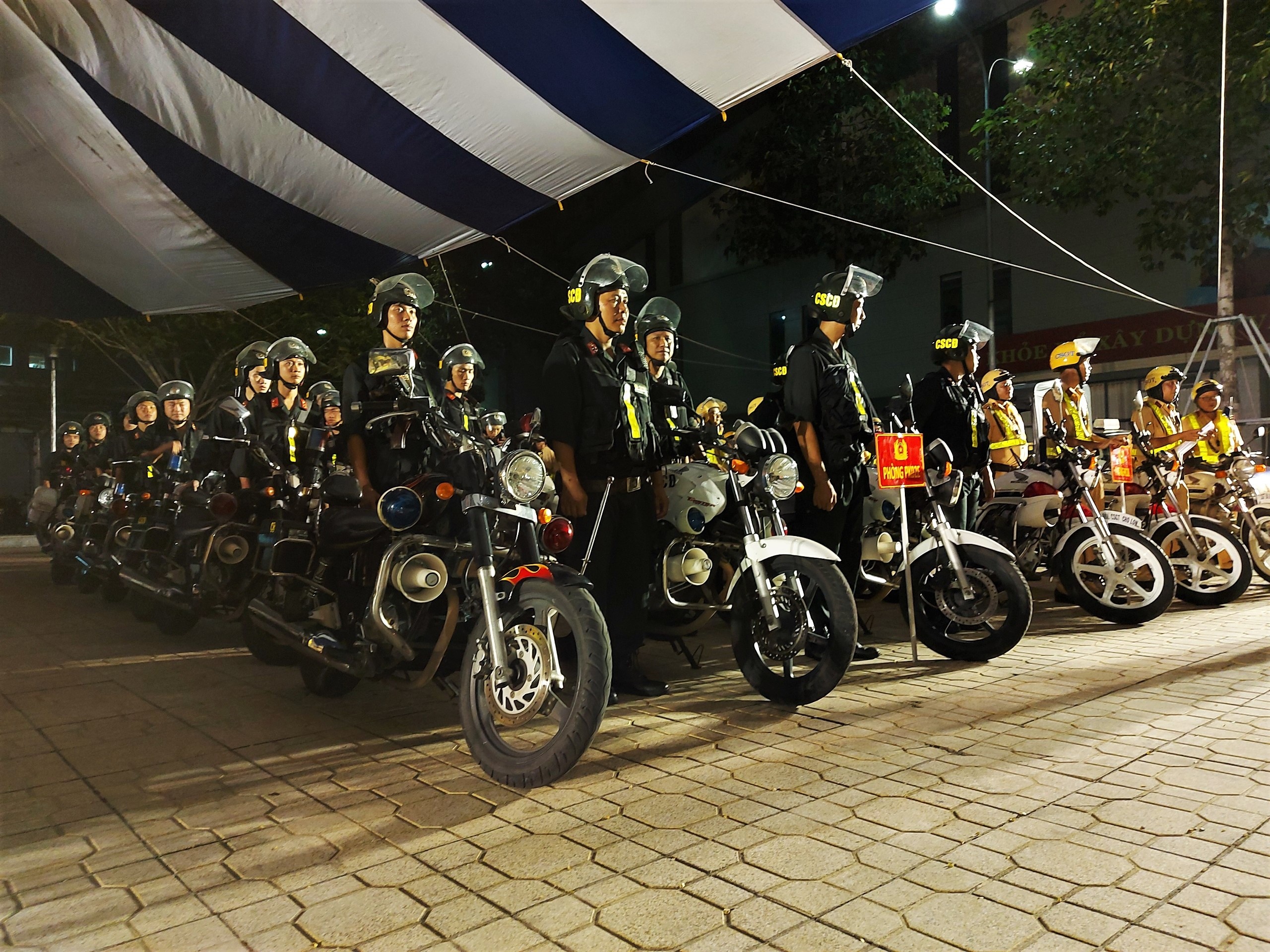 cao diem tan cong tran ap toi pham TP.HCM anh 6