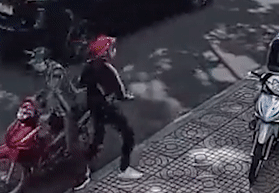 Nhom doi no thue nem chat ban vao nha nguoi dan o TP.HCM hinh anh