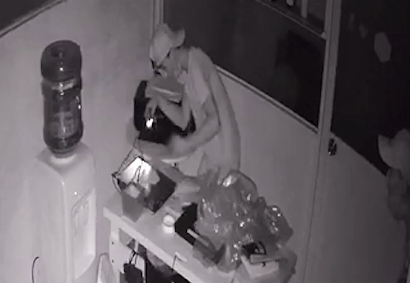 Trom khua khoang tai san trong can nha o TP.HCM hinh anh