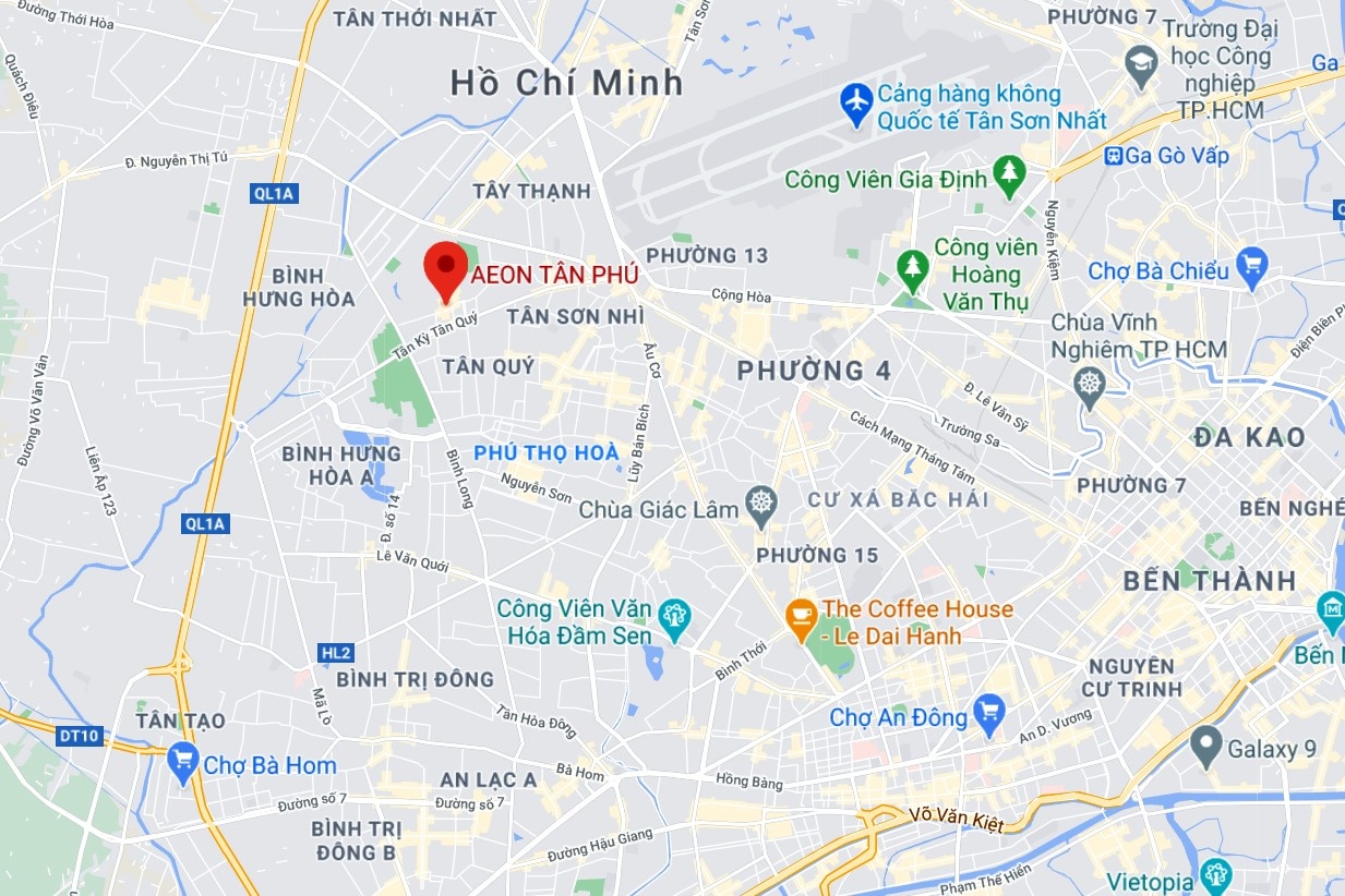 Danh nhau trong Aeon Tan Phu anh 2