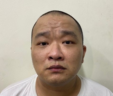 cuop tai san gai ban dam anh 1