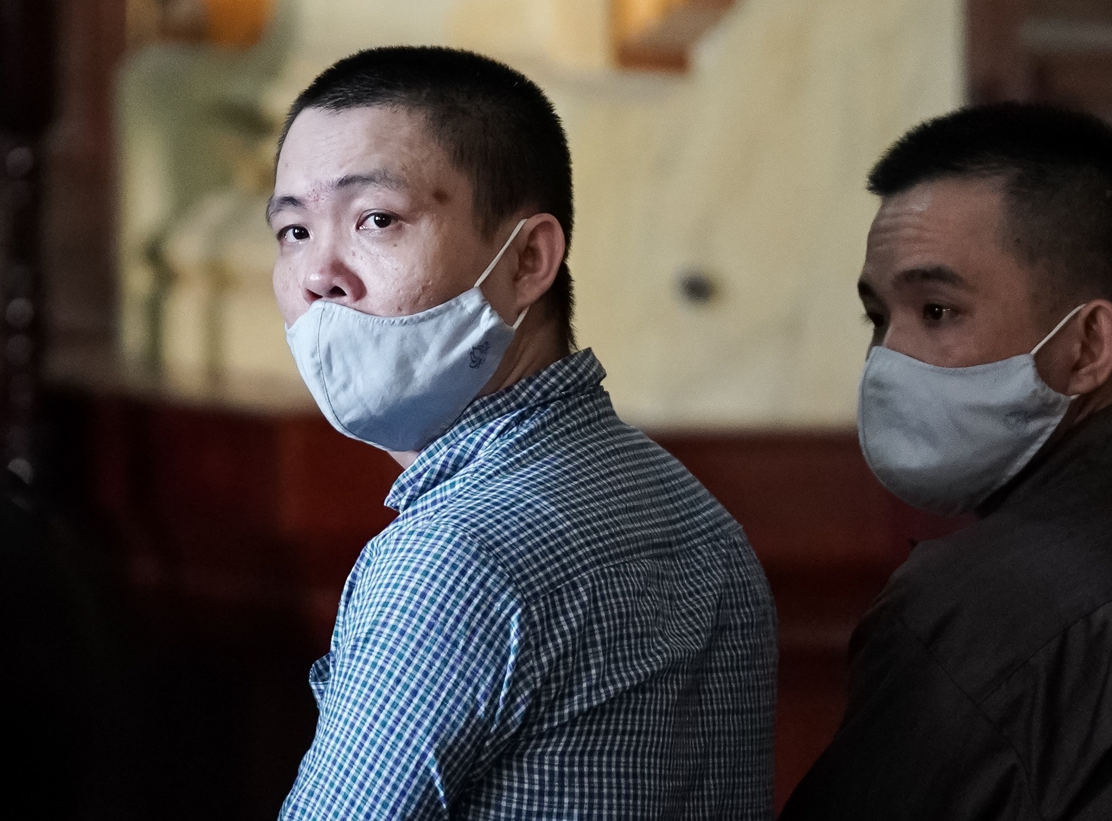 Ty 'Ba Dom' cung 18 bi cao hau toa vu Tuan 'Khi' ban chet 5 nguoi hinh anh