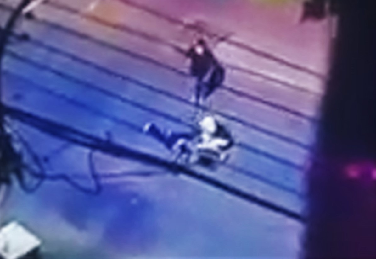 Canh hon loan trong vu no sung tai quan karaoke X.O hinh anh