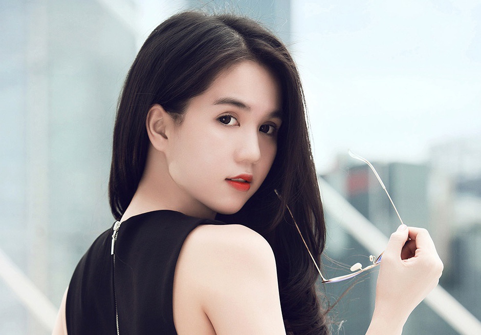 Ngoc Trinh hot hoang khi phat hien trom dot nhap hinh anh