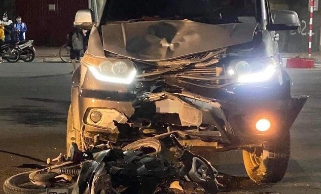 Nguoi dan ong o TP.HCM giet ban gai roi tu sat hinh anh