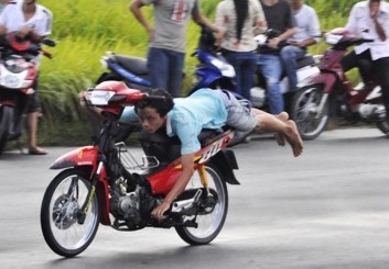 Giai tan hang chuc 'quai xe' tu tap dua xe cuoi tuan o TP.HCM hinh anh