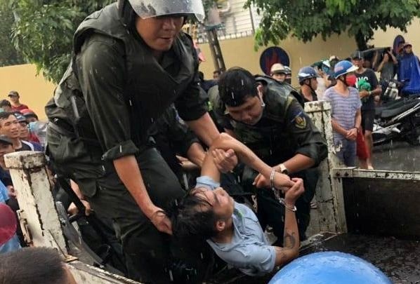 Tam giu nguoi chem be trai 4 tuoi o TP.HCM hinh anh