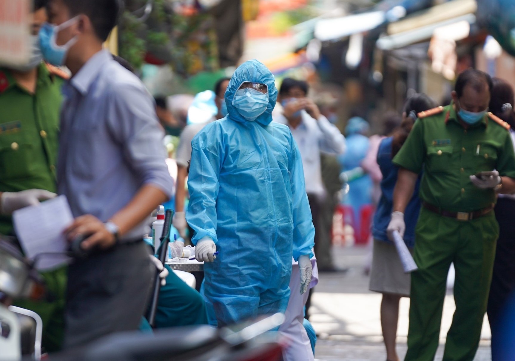 TP.HCM tim nguoi tung den cua hang ABC Bakery quan Tan Binh hinh anh